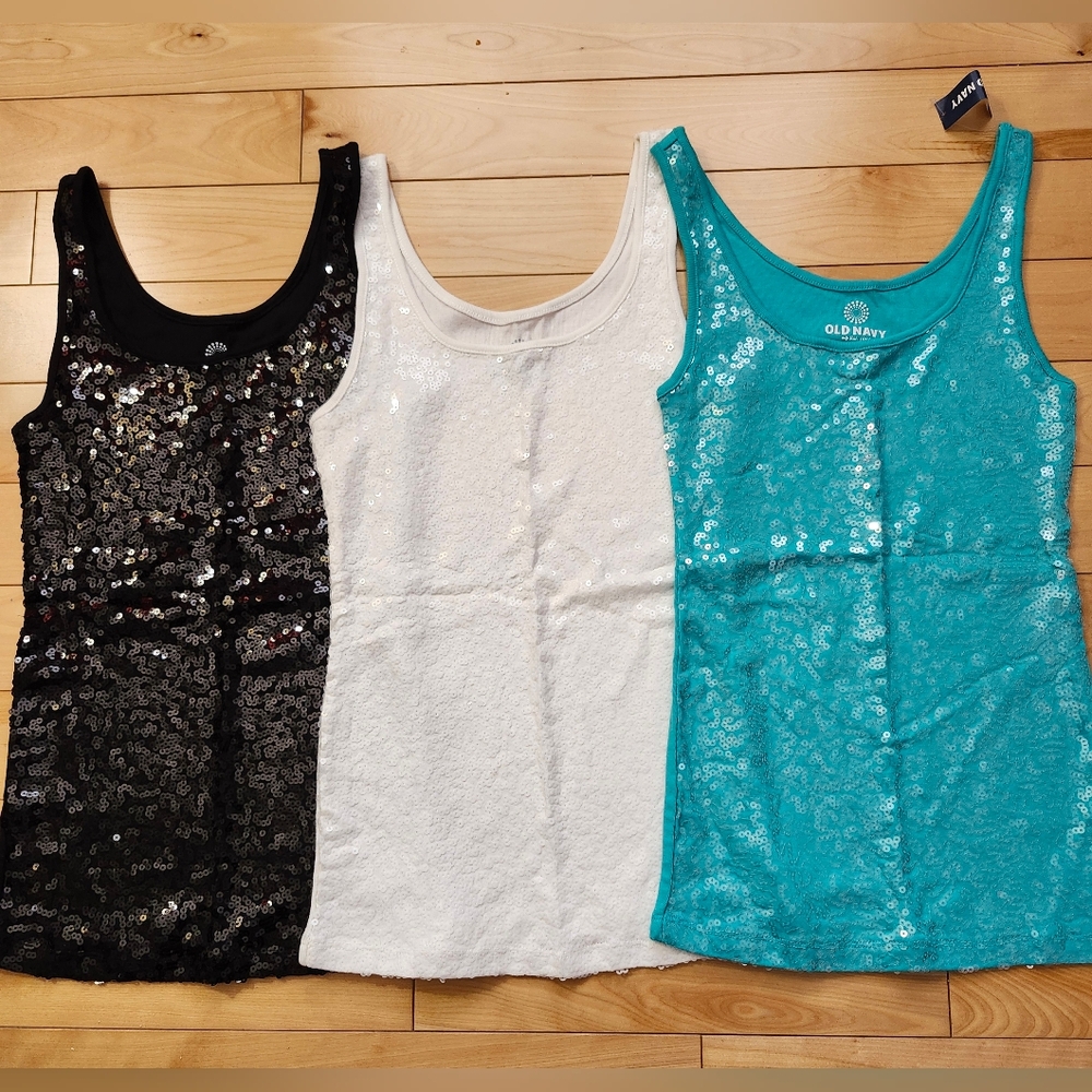 Bundle of 3 NEW Old Navy sequin tank tops sz small